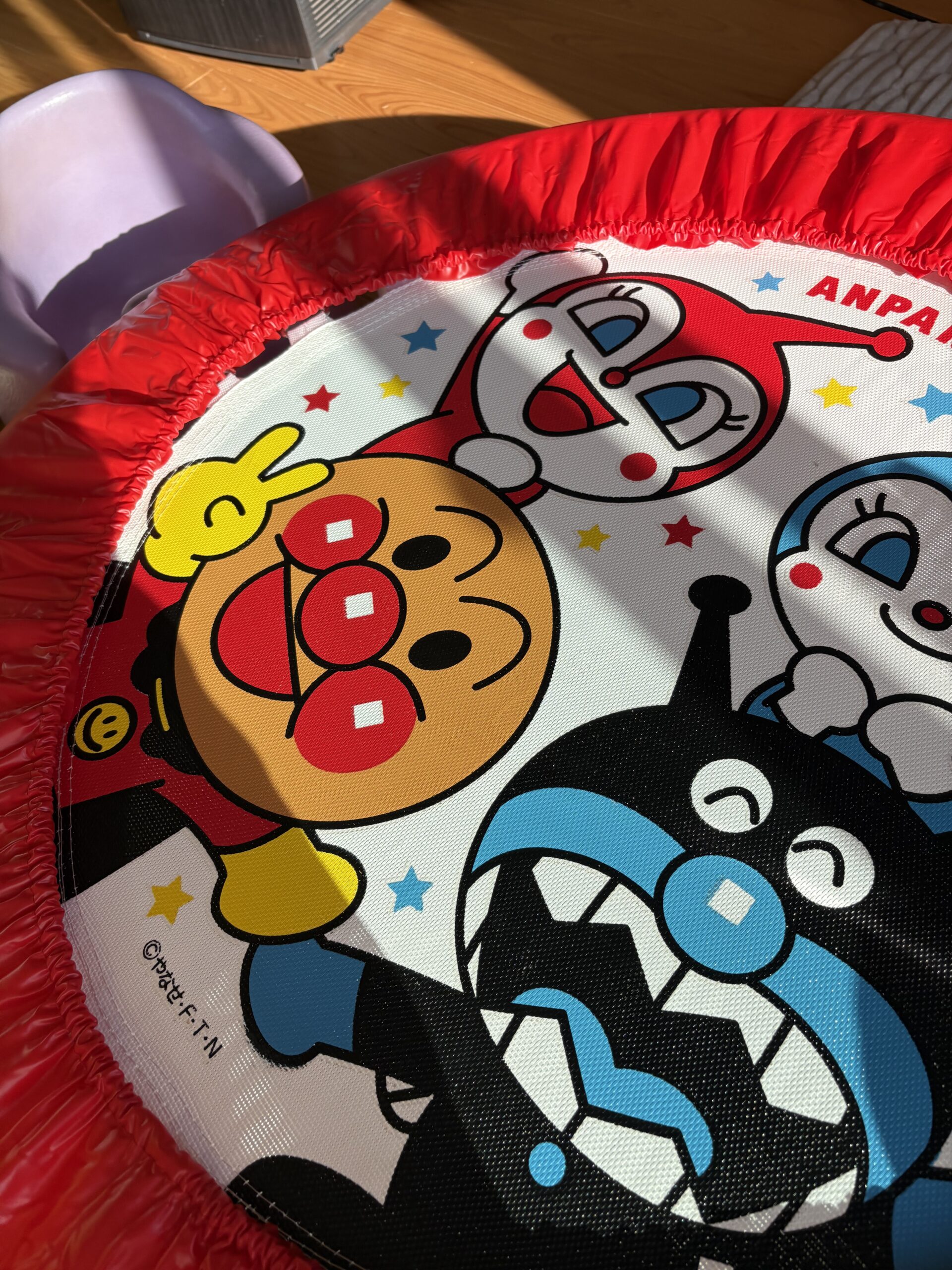 アンパンマントランポリンの柄アップ